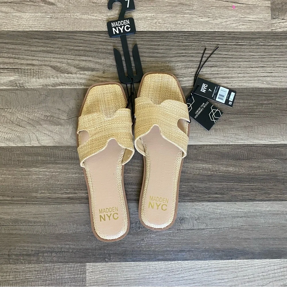 Women's Beige Sandals - Picture 3 of 12